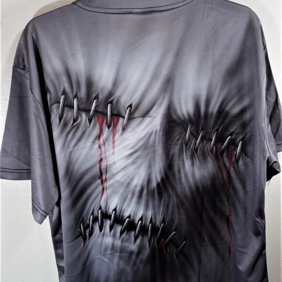 Graphic Skull T-Shirt Size 2XL Halloween 3-D Effect Double Sided Gray Black - Picture 2 of 5